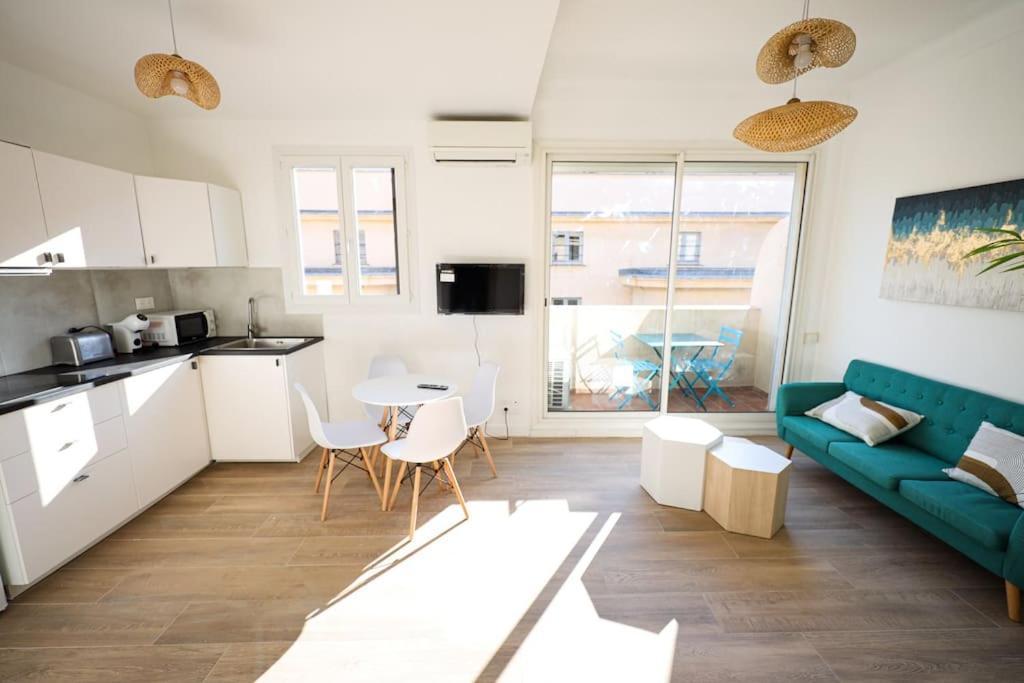 شقة Cosy Pied A Terre Rue Corneille, Coeur Marseille, 4 Pers, 2 Ch المظهر الخارجي الصورة