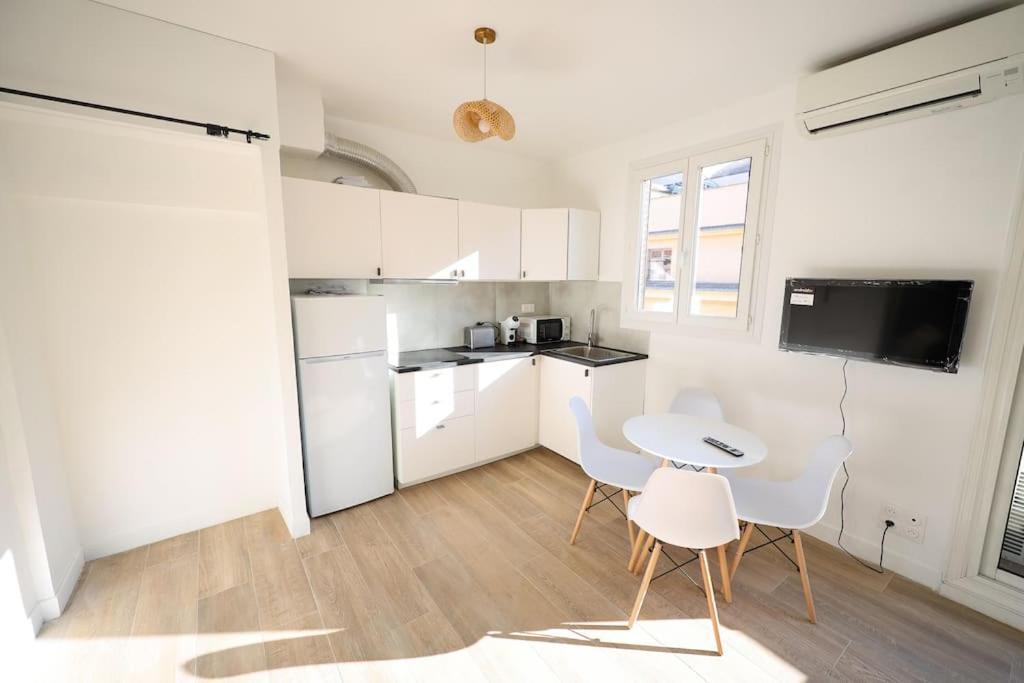 شقة Cosy Pied A Terre Rue Corneille, Coeur Marseille, 4 Pers, 2 Ch المظهر الخارجي الصورة